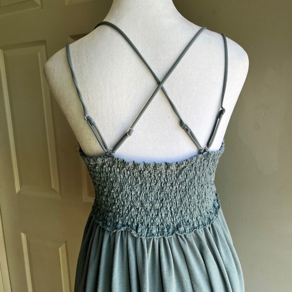 Zenana Tank 1X Lace Detail Vneck Blue Babydoll Style Flowy Feminine - Picture 10 of 14